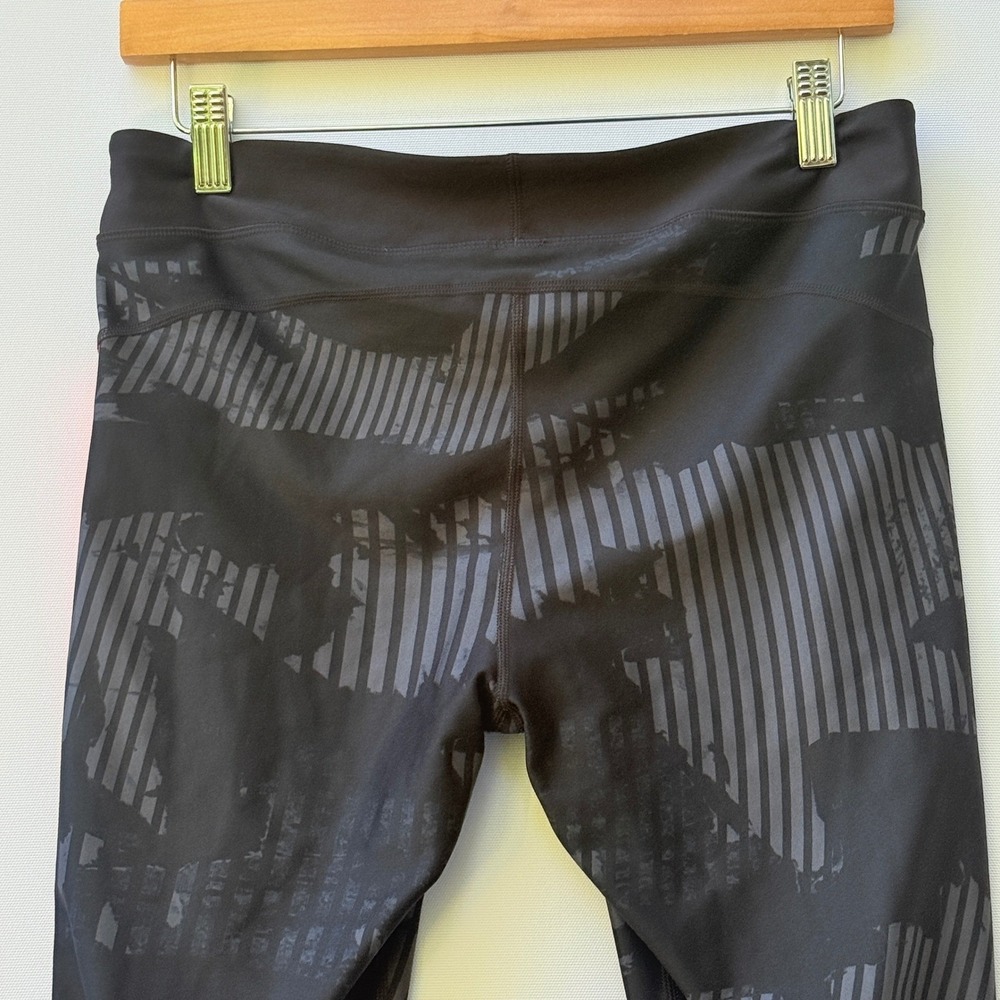 Under Armour‎ Womens Large Leggings HeatGear Compression Crop Athletic Running - Picture 5 of 8
